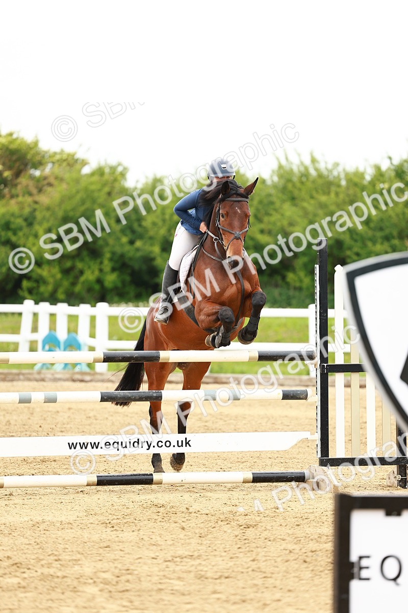 0B8A3930 - Class 4 - Senior Newcomers - 1.10m