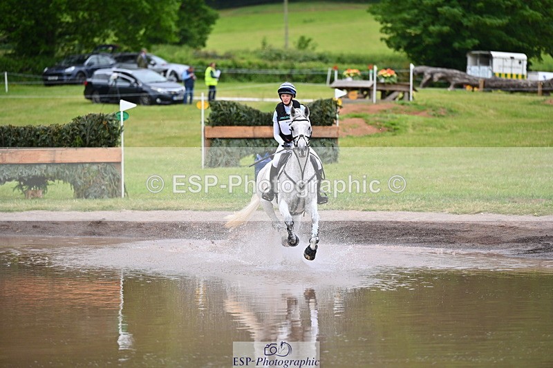 250524A-093410-08720 - A-003-Elizabeth.Barratt-BIG.BOSS.MELO