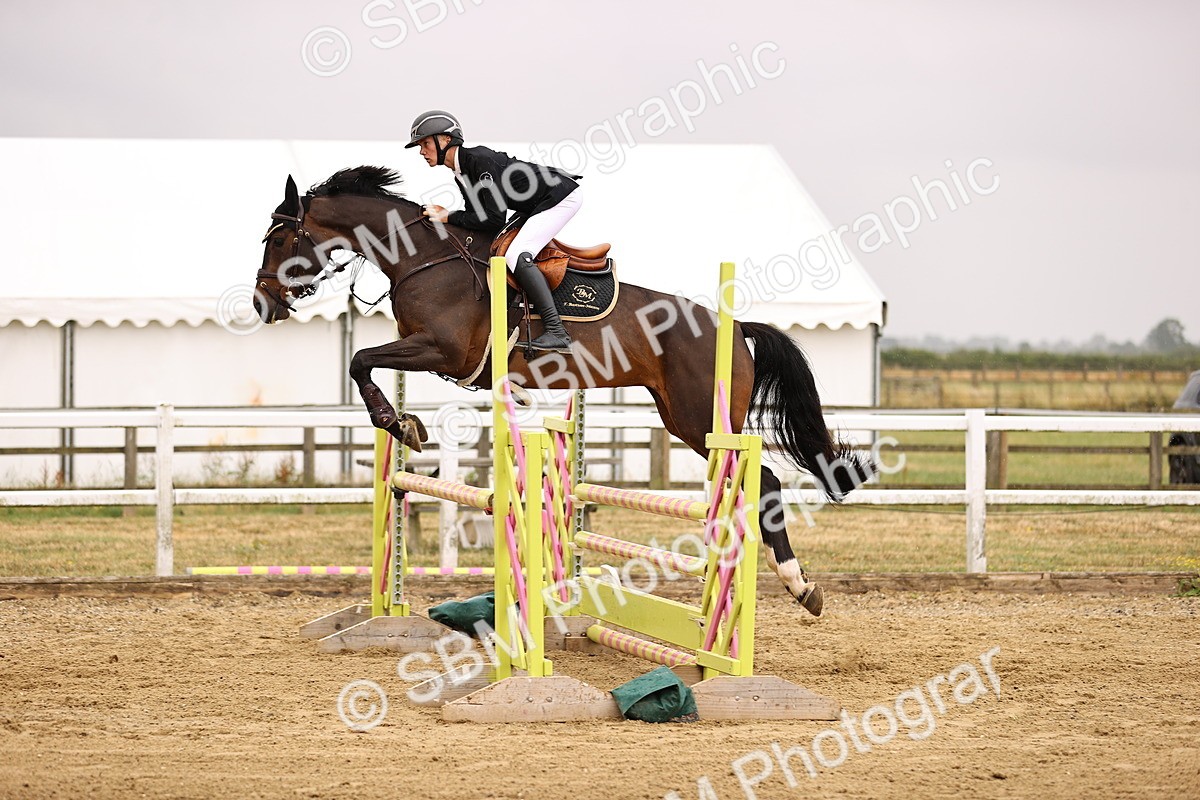 SBM_026534 - Class 12 - Amateur Championship Qualifier 1.05m