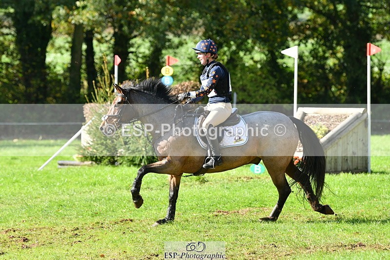 251025A-130654-19876 - F-463-Janine.Paterson