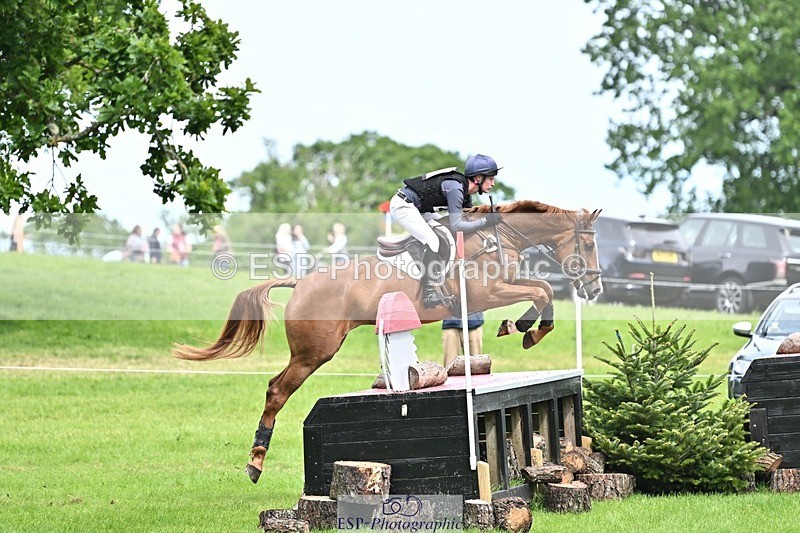 240525-153554-16381 - 221-LAGANS_RICE_STAR-Oliver_Thompson