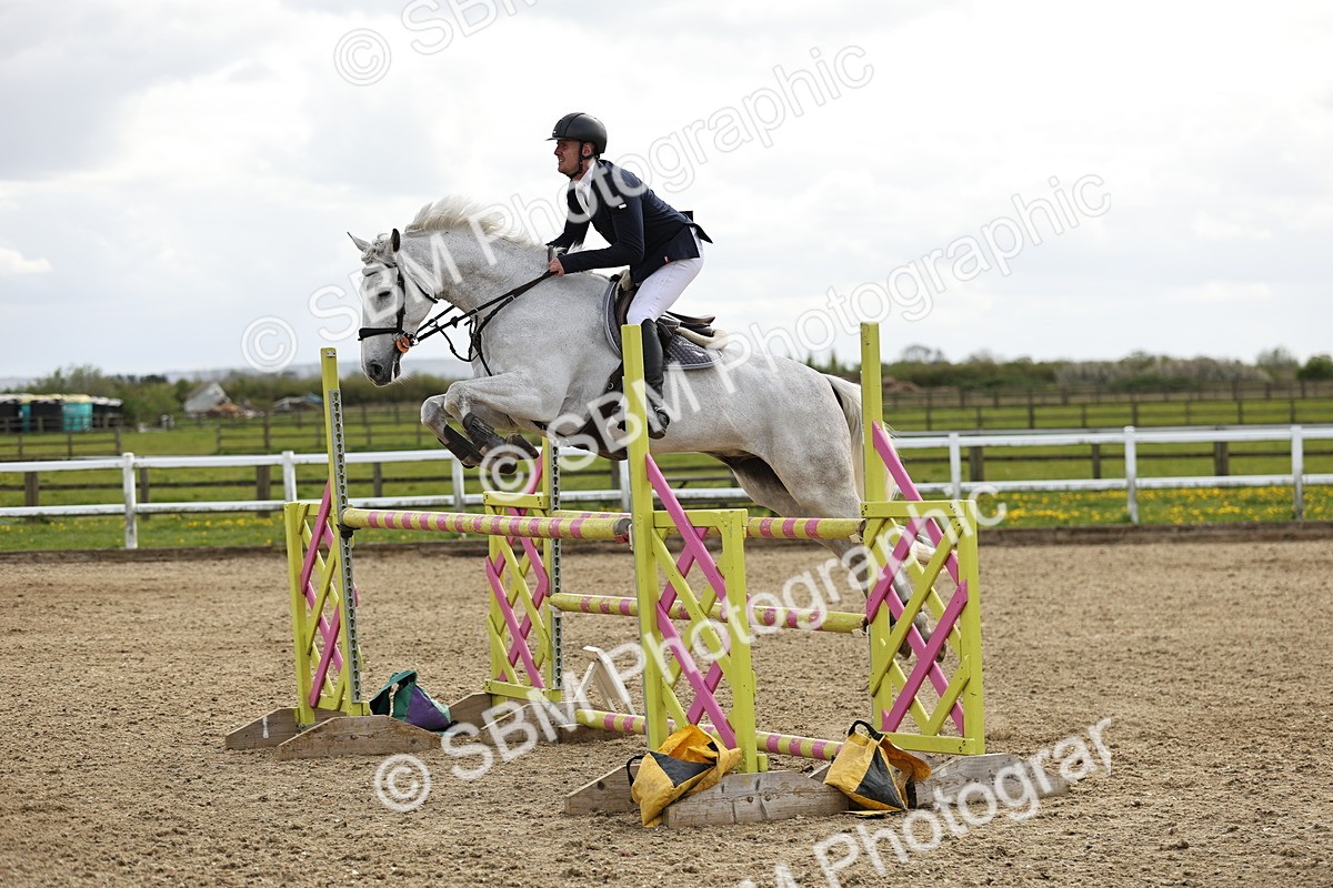 SBM_001473 - Class 5 -Senior Foxhunter - 1.20m