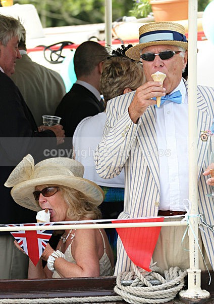 120628 SALTERS IFFLEY WT7A0631 - HENLEY ROYAL REGATTA Thurs 28th June 2012