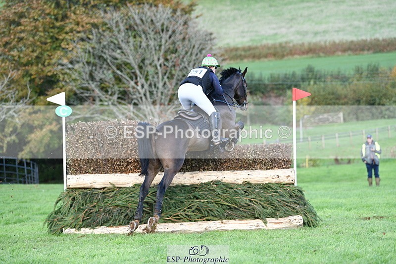 251024A-154822-14893 - C-251-Isabelle.Downes