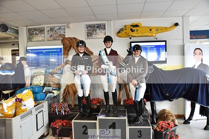 250215-153808-04511 - Medium Gold Presentations