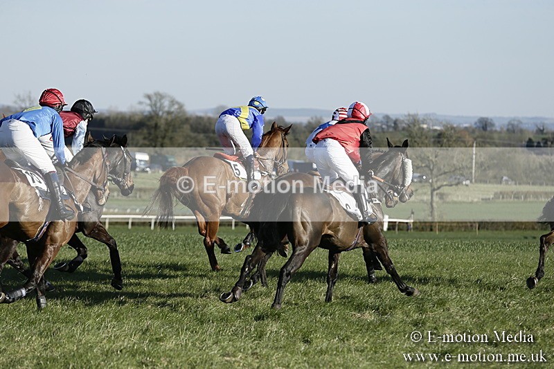 PtP 250317 471 - V.W.H. Hunt Point-to-Point Siddington 25/03/17