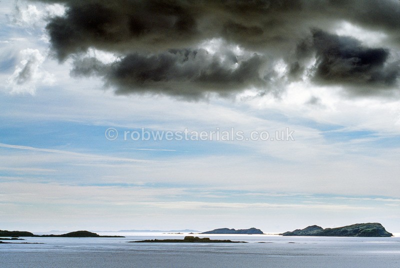 A743N Inner Hebrides Garvellachs Firth of Lorn 35mm in 2001 - West and south coastlines