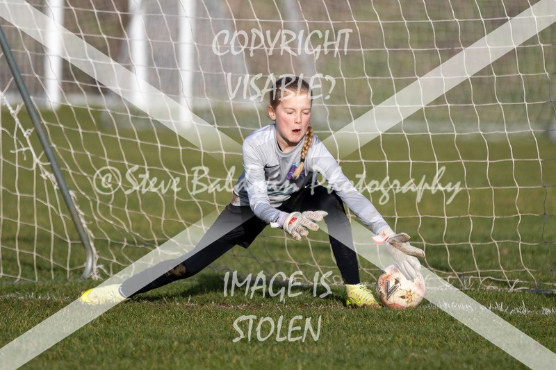 1DX30383 - 2026-01-17 FC Abbey Meads U9 Purple Girls V Develop FC U9 Girls