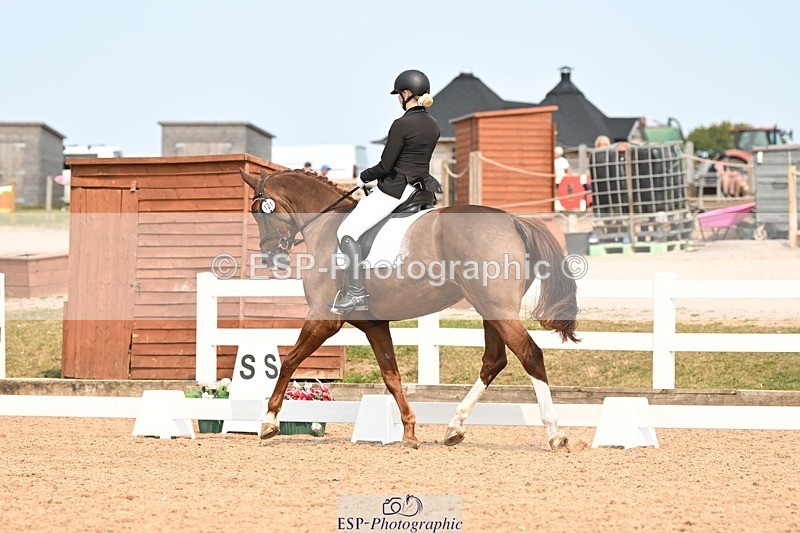 250816-152402-06173 - 121-Daisy.HedgesFelicia.v