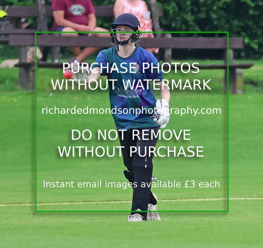 533A5319 - Kendal Cricket Women & Girls vs Carnforth Cricket Women & Girls (28/5/26)