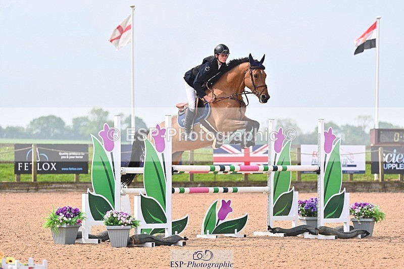 260509-105555-01741 - Cls 26a Snr Foxhunter