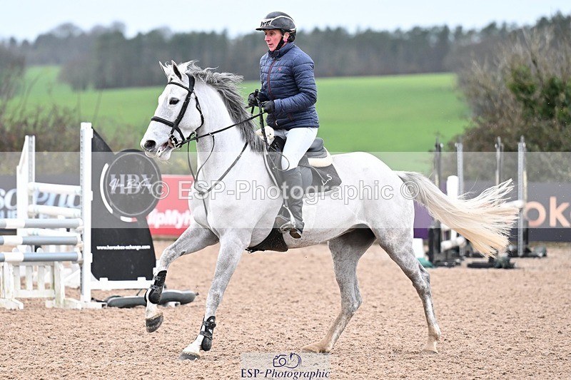 251205-100635-00132 - Cls 2 Snr British Novice and 90cm