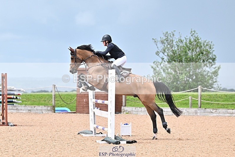 260610-121308-00387 - Cls 5 Snr Newcomers and 1.10m