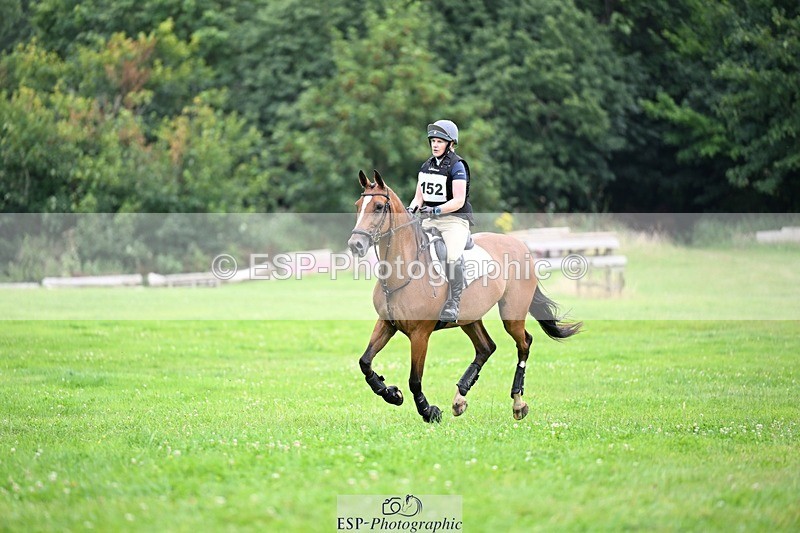 240803-132314-06583 - 152-Suzanne_Ross-FINDATIE_BRACKEN