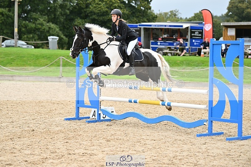 230930-160319-01285 - Cls 8 90cm Club