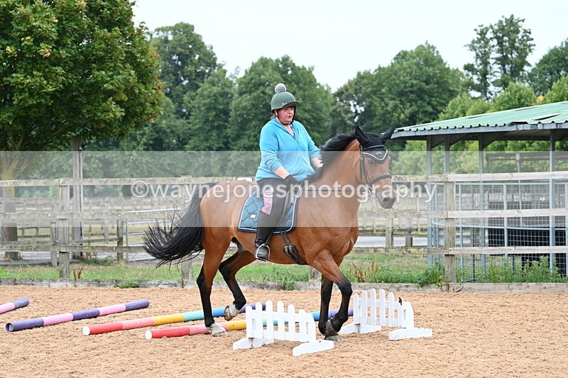 WJ7_8381 - Poles 11:00am