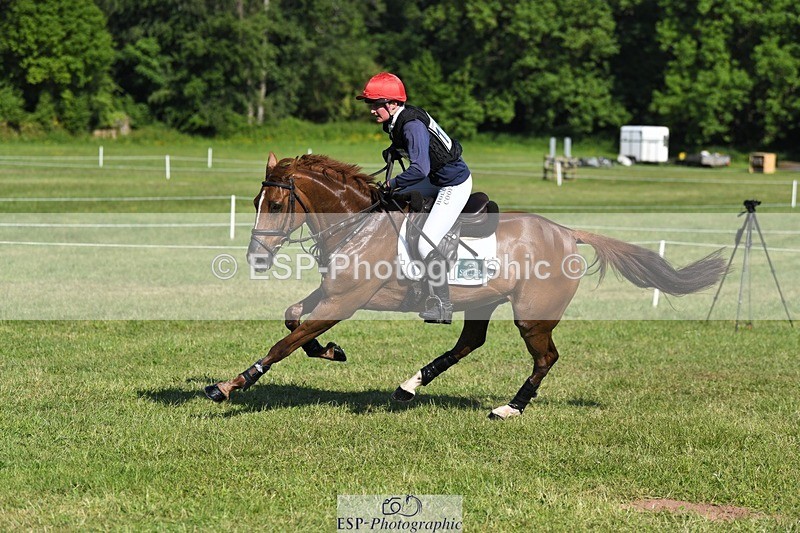 230527-164910-12946 - 113-I'M_A_WONDER-Rosie_Fry-XC