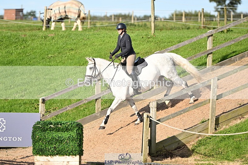 240913A-170447-05280 - Cls 19 Snr 1m Open Speed Derby