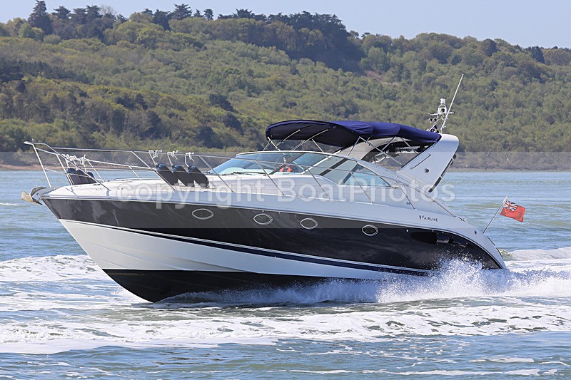 180505 KUREDU - FAIRLINE TARGA 401Y3A6969 - Motorboats - Open