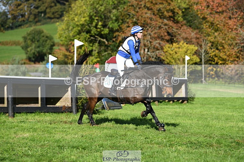 251024A-122402-09314 - B-131-Gemma.Gurvidi