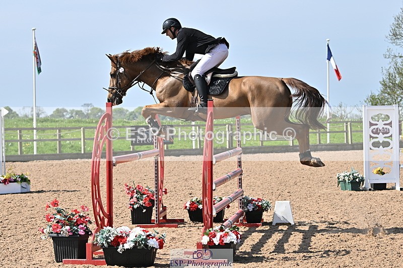 240509A-104107-00951 - Cls 8 Foxhunter