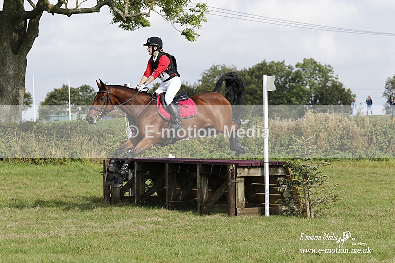  WWHT 171021 3043 - Intermediate (0.90m)  17/10/21