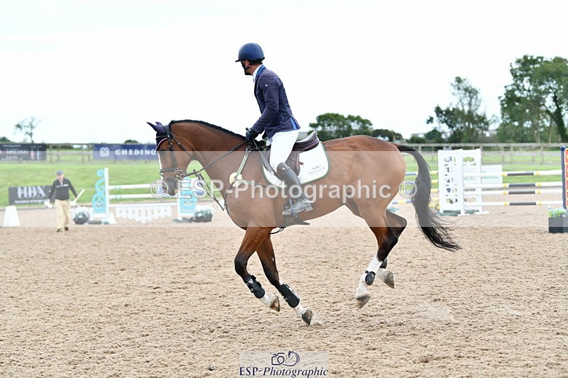 240915A-170722-11182 - Cls 30 Snr Foxhunter