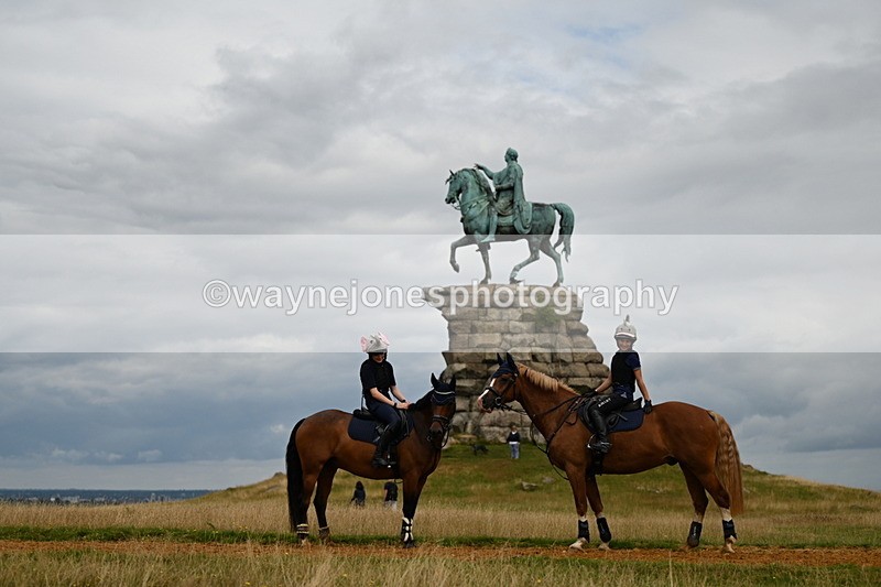 DSC_6078 - Time at Statue 12:17 to 12:44