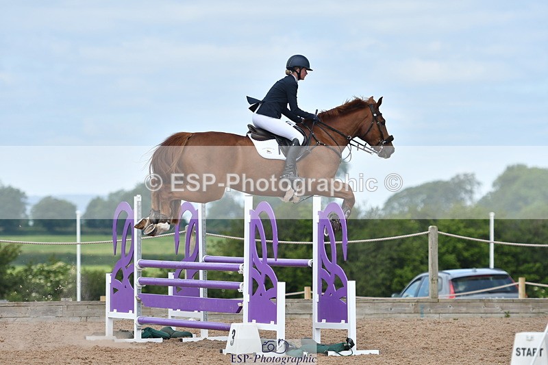 240609A-114104-04682 - Cls 17 Snr 1.05m Open