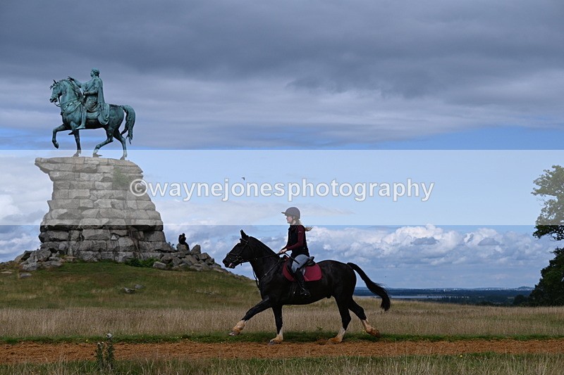 DSC_8775 - Time at Statue 14:33 to 15:10