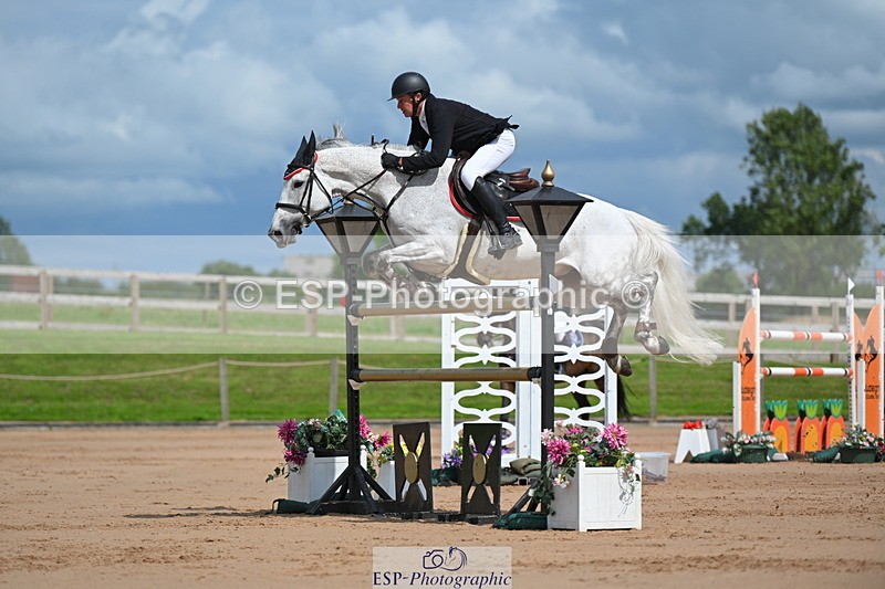 230721A-153439-07317 - Cls 10, 2 Star Big 1.45m Start to break