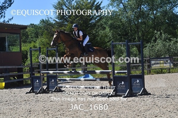 JAC_1680 - CLASS 3 Senior British Novice/ 90cm Open