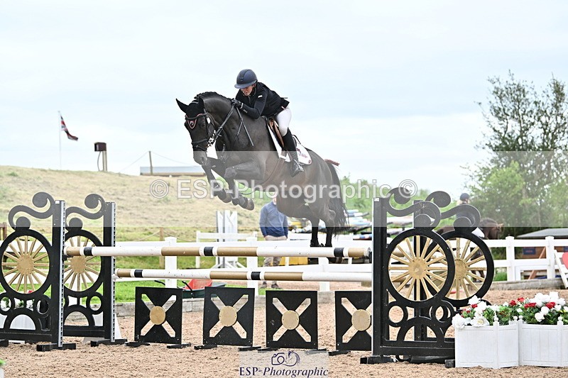 240523A-103700-01549 - Cls 1 Snr 1.05m and 1.10m