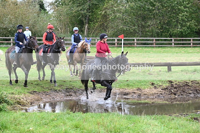 WJ6_6703 - Time at Photographer 13:06 to 13:23