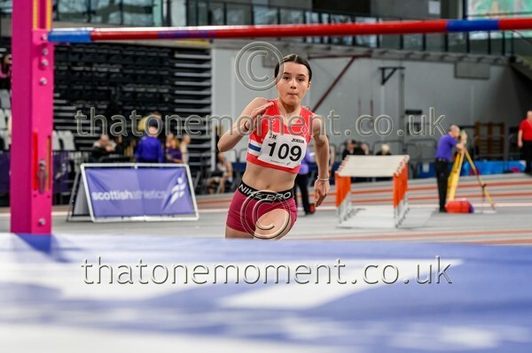 CEREL-916779 - Field Female