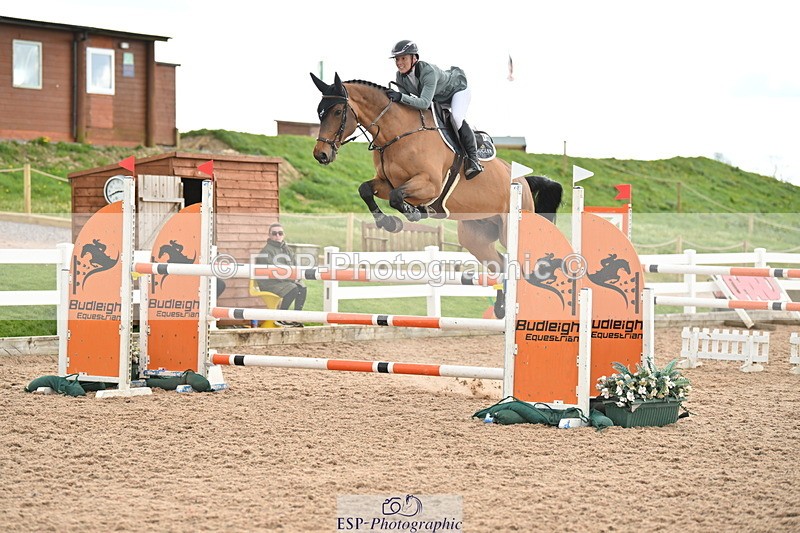 240419A-144220-08606 - Cls 18, 1 Star Silver Tour 1.20m