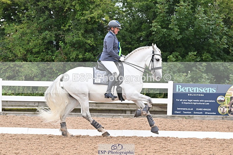 240815A-131657-01322 - Cls 2-P Adv Medium Silver