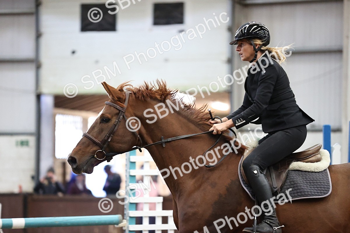 SBM_003556 - Class 11 - Senior Newcomers 1.10m