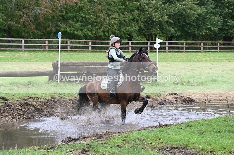 WJ6_5931 - Time at Photographer 12:31 to 12:40