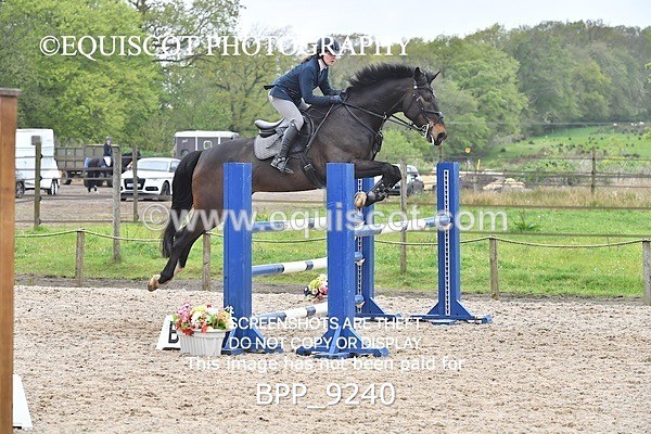 BPP_9240 - CLASS 30 SUN Senior Newcomers/ 1.10m Open