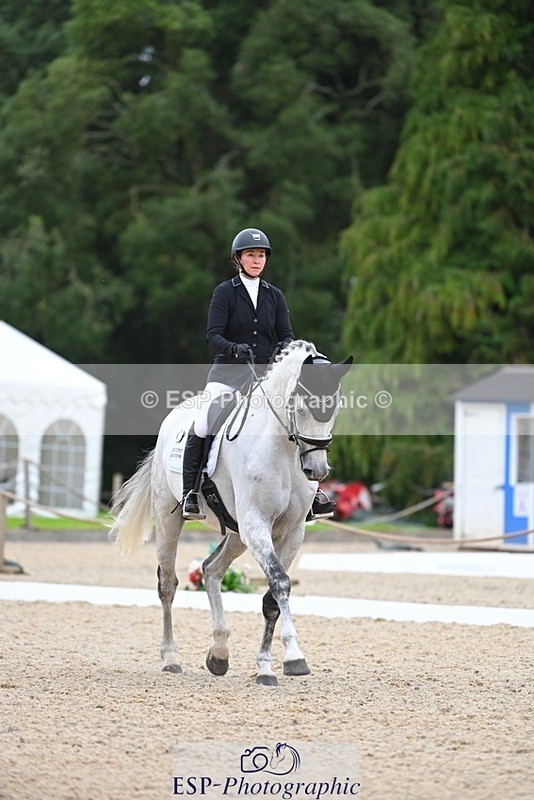 230813-174504-08734 - Cls 14 Medium Silver 16.45 to End