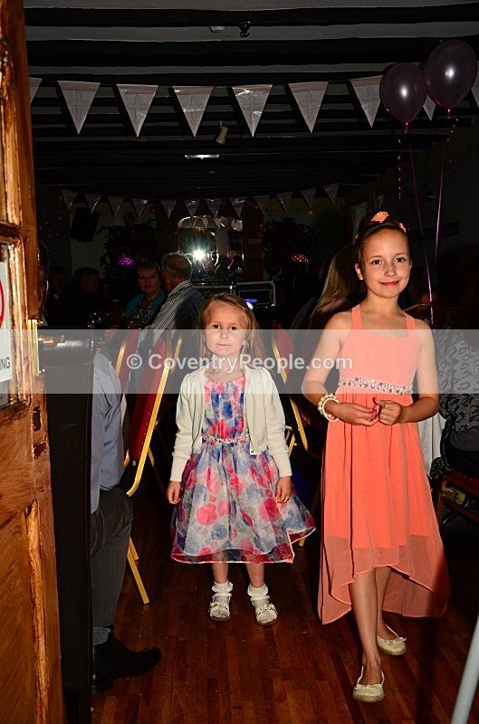 POP_2893 - Poppy Louise