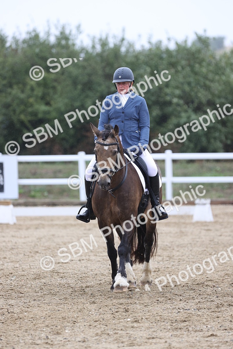 SBM_004464 - Class 9 - Novice 3 Champs