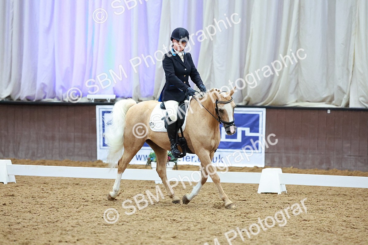 SBM_004288 - Class 12 - E2 Championship - 14.50-15.53