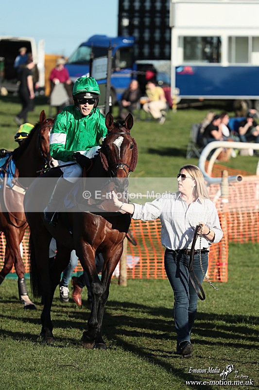 PtP 210326 1178 - VWH Cirencester Races 21/03/26