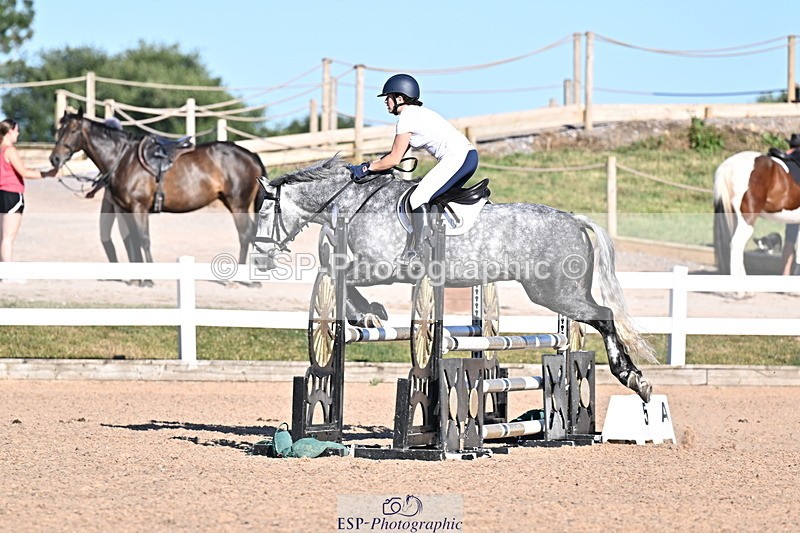 250708A-182912-00544 - 90cm Classes