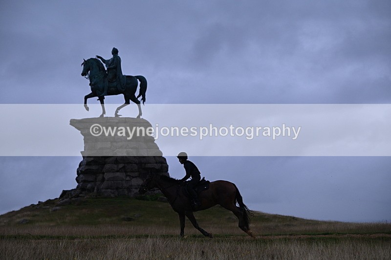 DSC_3343 - Time at Statue 13:51 to 14:55