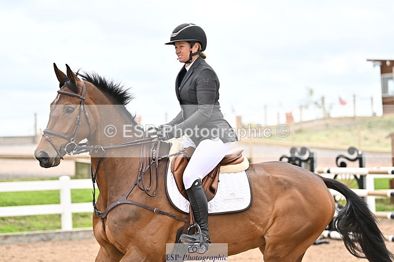 240523A-135413-01951 - Cls 5 National 1.30m