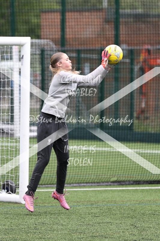 1DX31930 - Sat 6th U12 Girls