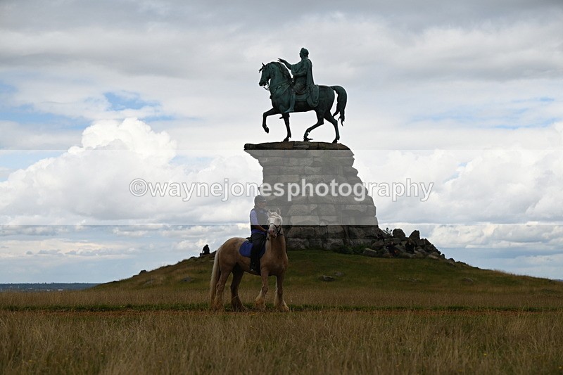 DSC_9549 - Time at Statue 15:11 to 15:58